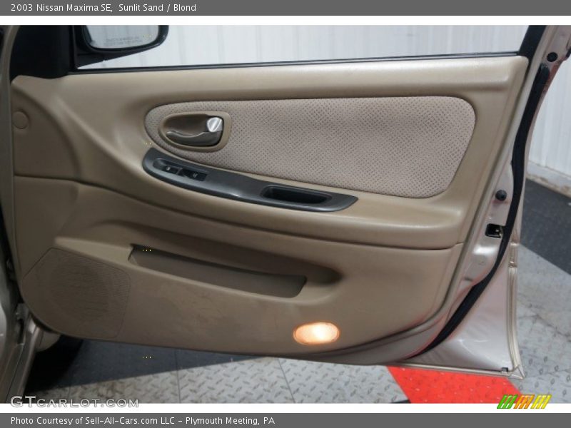 Sunlit Sand / Blond 2003 Nissan Maxima SE