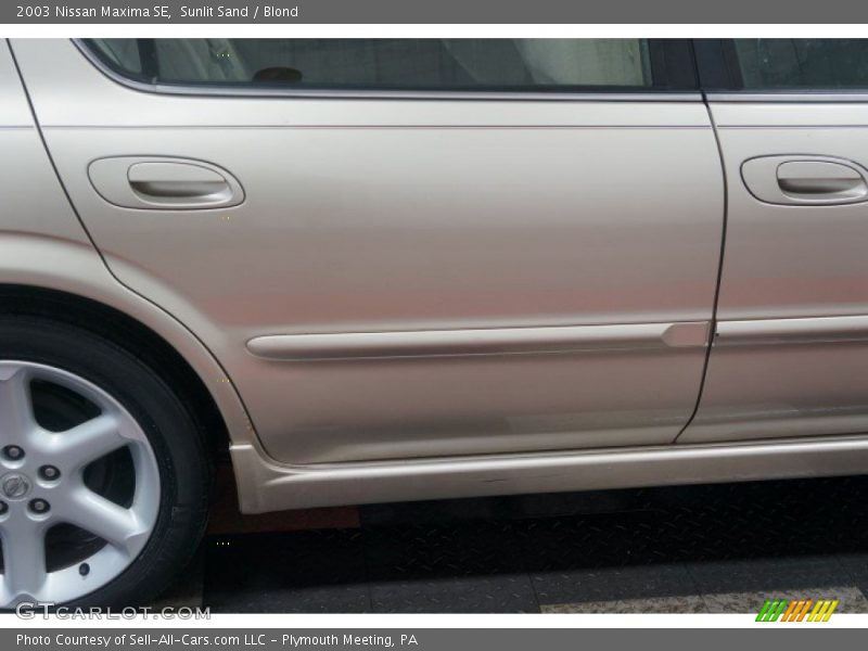 Sunlit Sand / Blond 2003 Nissan Maxima SE