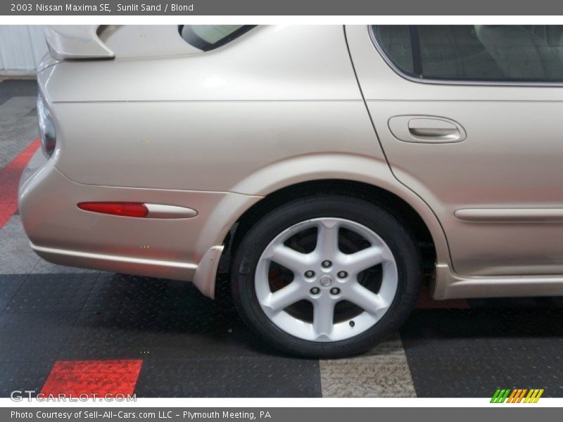 Sunlit Sand / Blond 2003 Nissan Maxima SE