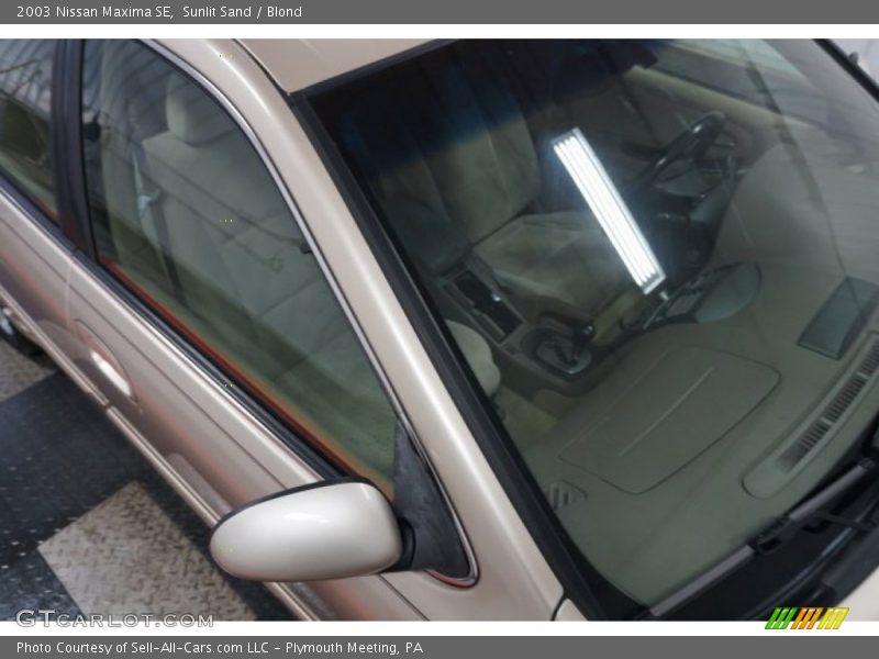Sunlit Sand / Blond 2003 Nissan Maxima SE