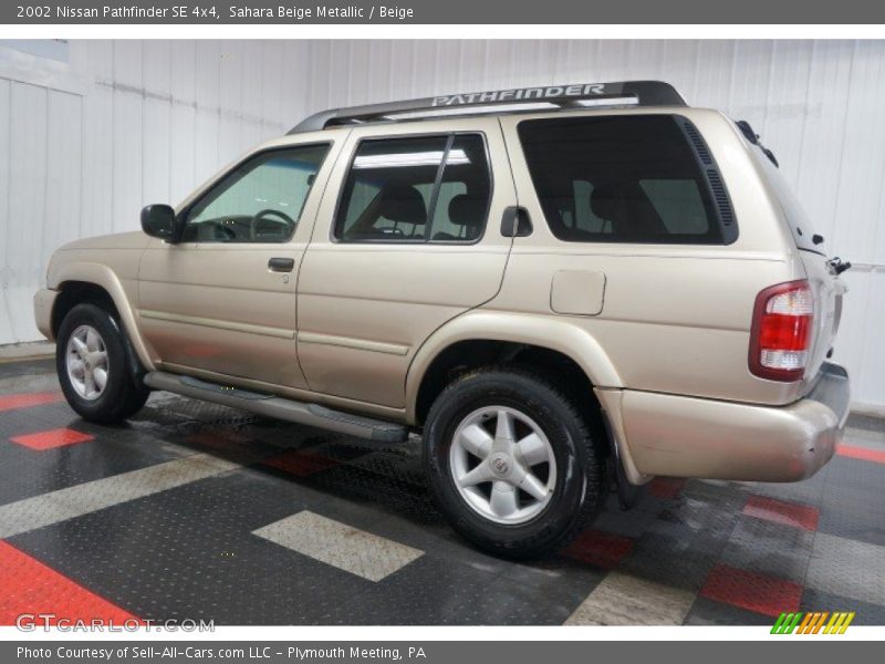 Sahara Beige Metallic / Beige 2002 Nissan Pathfinder SE 4x4