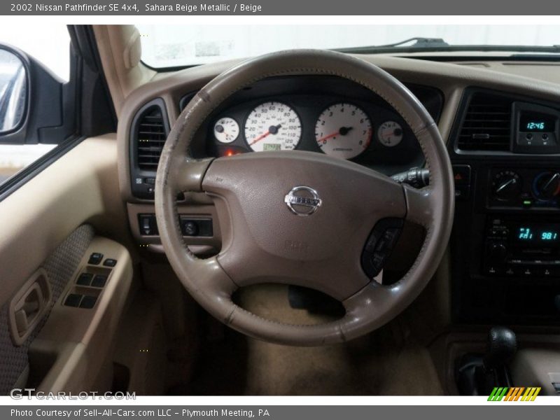 Sahara Beige Metallic / Beige 2002 Nissan Pathfinder SE 4x4