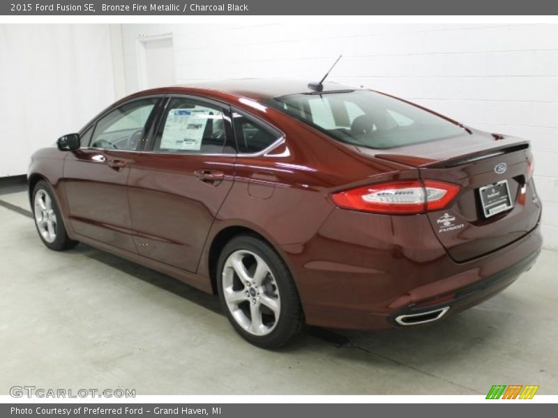 Bronze Fire Metallic / Charcoal Black 2015 Ford Fusion SE