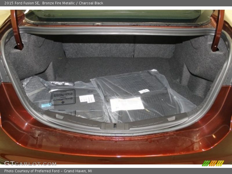 Bronze Fire Metallic / Charcoal Black 2015 Ford Fusion SE