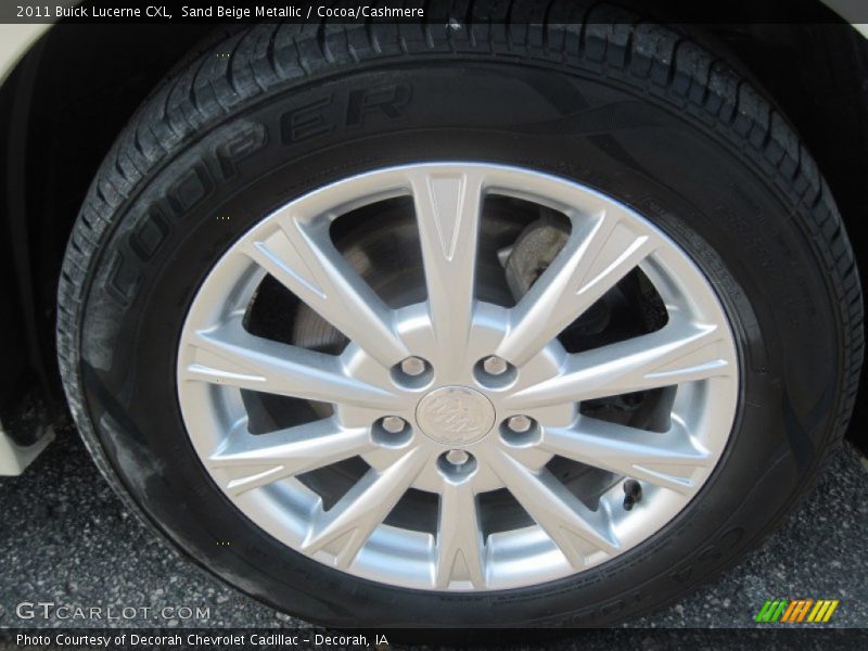 Sand Beige Metallic / Cocoa/Cashmere 2011 Buick Lucerne CXL