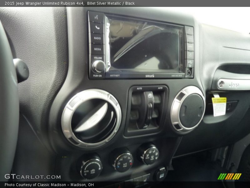 Controls of 2015 Wrangler Unlimited Rubicon 4x4
