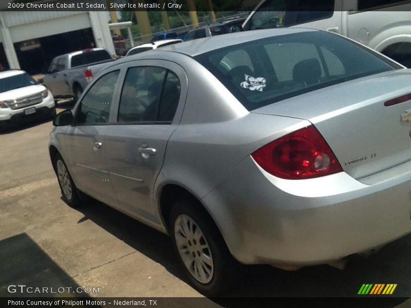 Silver Ice Metallic / Gray 2009 Chevrolet Cobalt LT Sedan