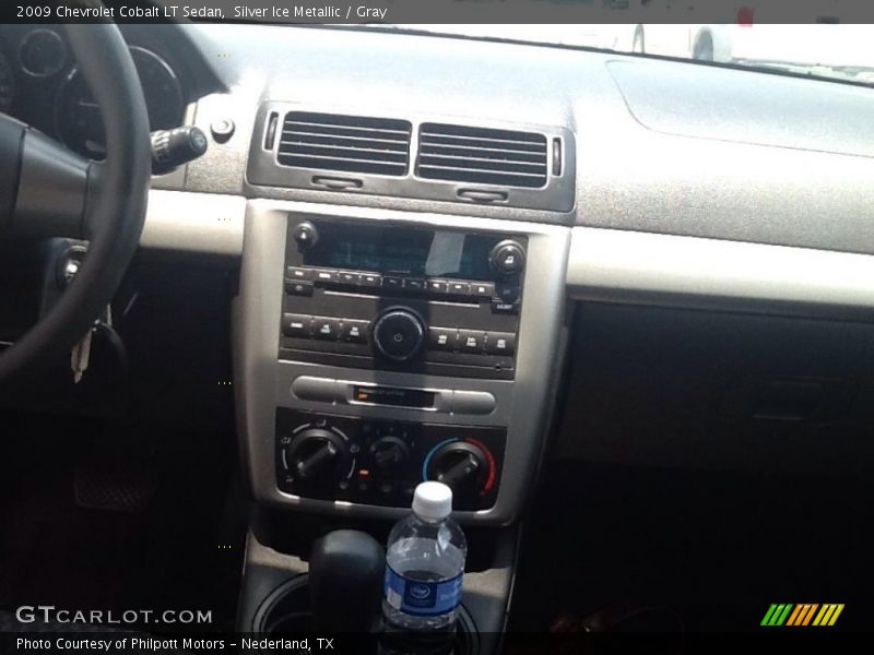 Silver Ice Metallic / Gray 2009 Chevrolet Cobalt LT Sedan