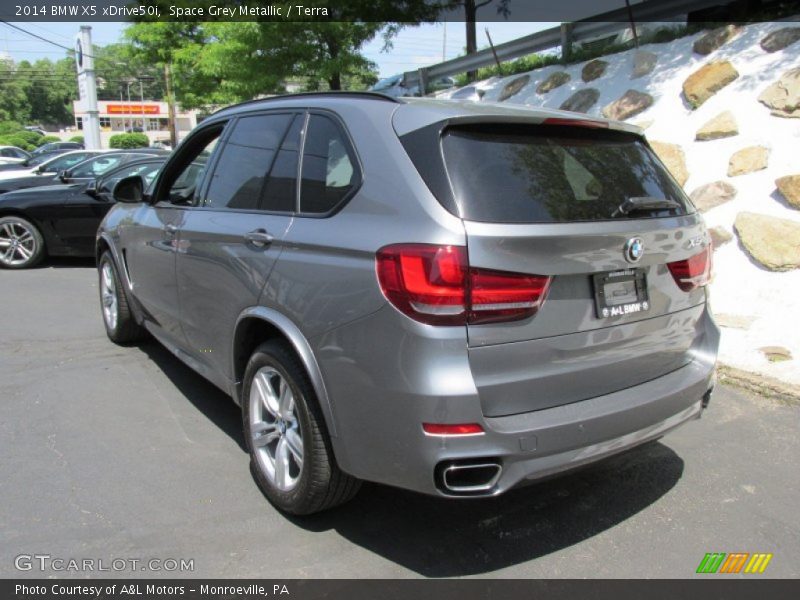 Space Grey Metallic / Terra 2014 BMW X5 xDrive50i
