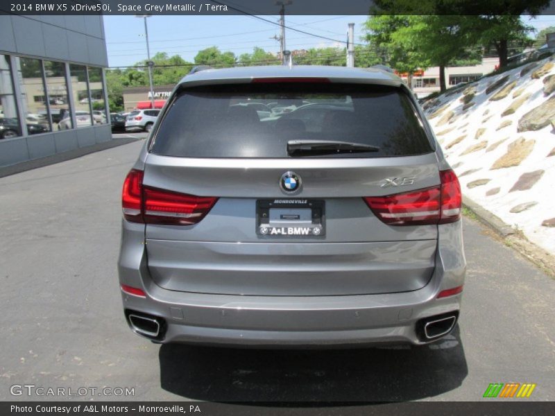 Space Grey Metallic / Terra 2014 BMW X5 xDrive50i