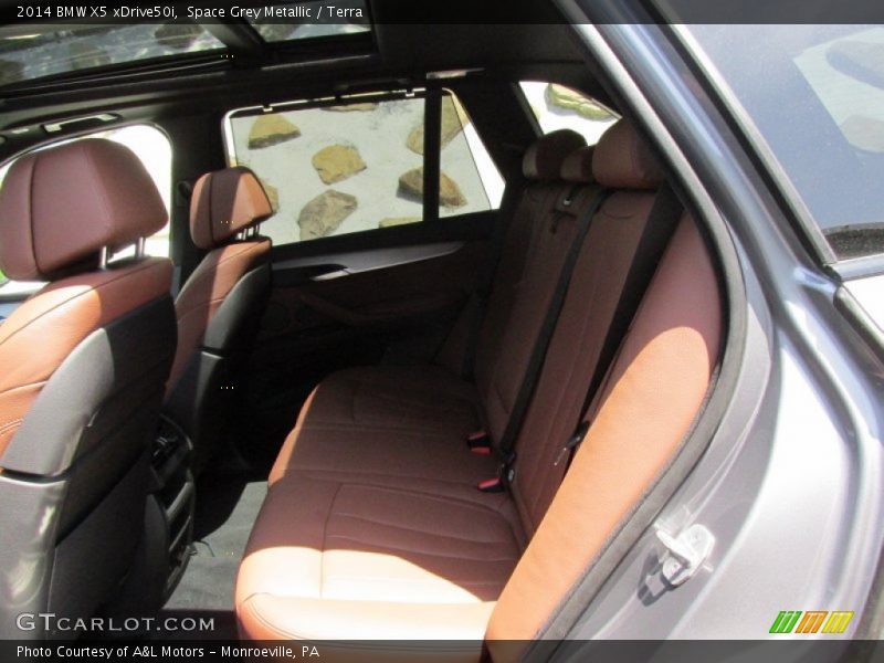 Space Grey Metallic / Terra 2014 BMW X5 xDrive50i