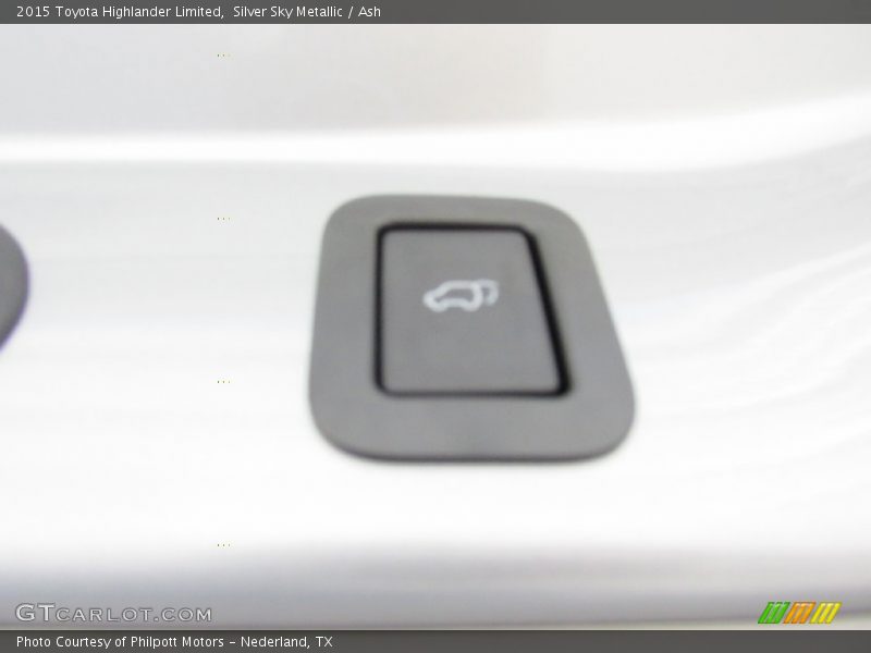 Silver Sky Metallic / Ash 2015 Toyota Highlander Limited