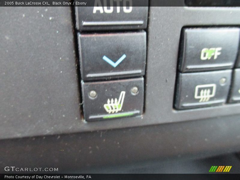 Black Onyx / Ebony 2005 Buick LaCrosse CXL