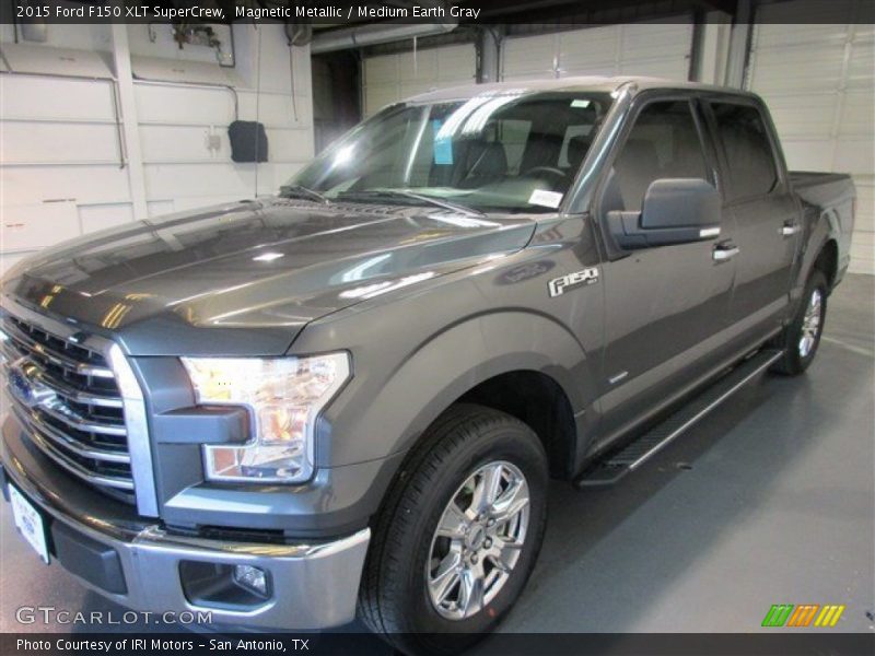 Magnetic Metallic / Medium Earth Gray 2015 Ford F150 XLT SuperCrew