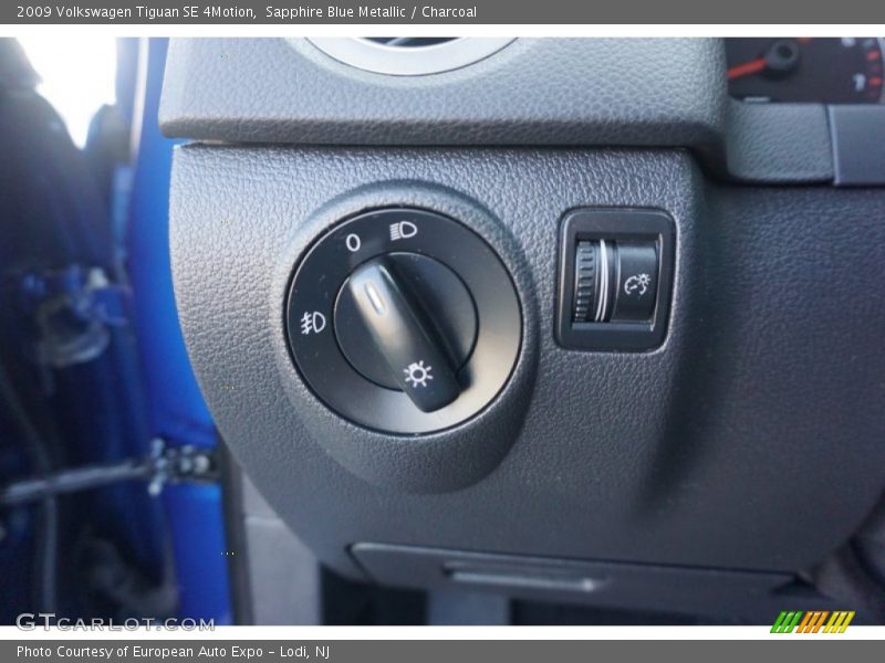 Sapphire Blue Metallic / Charcoal 2009 Volkswagen Tiguan SE 4Motion