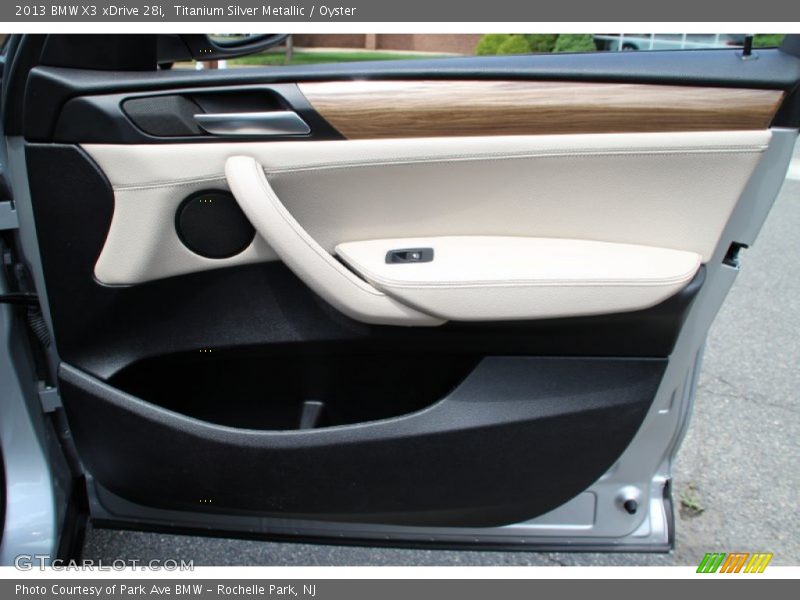 Titanium Silver Metallic / Oyster 2013 BMW X3 xDrive 28i