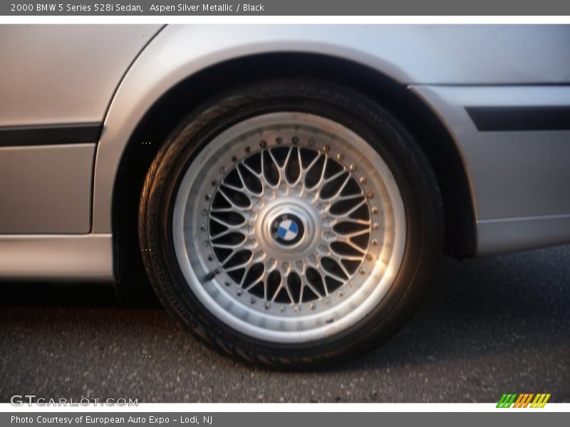 Aspen Silver Metallic / Black 2000 BMW 5 Series 528i Sedan
