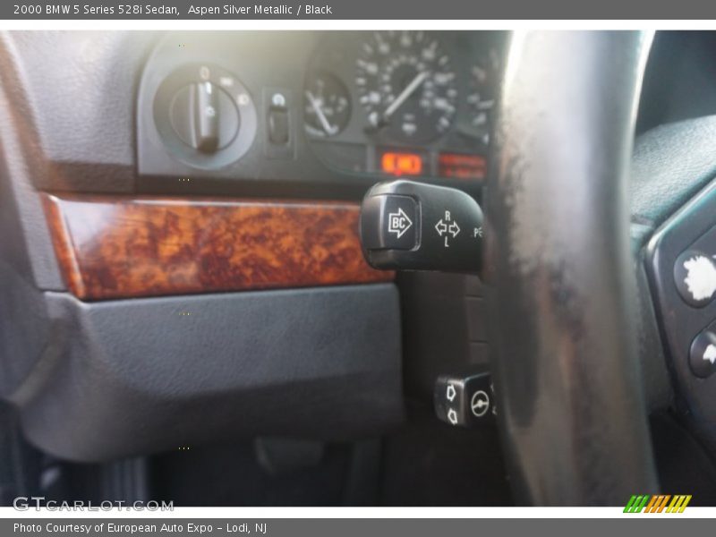 Aspen Silver Metallic / Black 2000 BMW 5 Series 528i Sedan