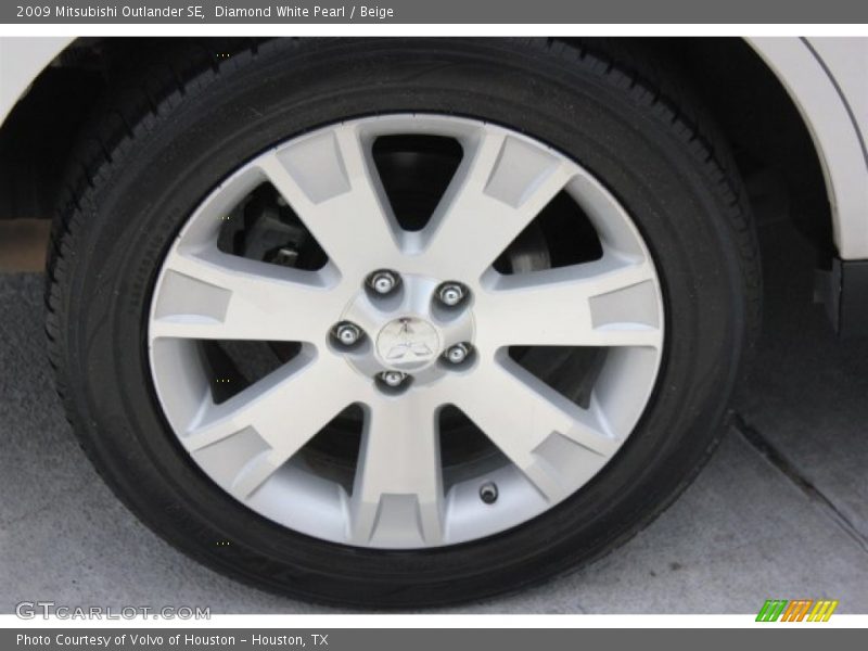 Diamond White Pearl / Beige 2009 Mitsubishi Outlander SE
