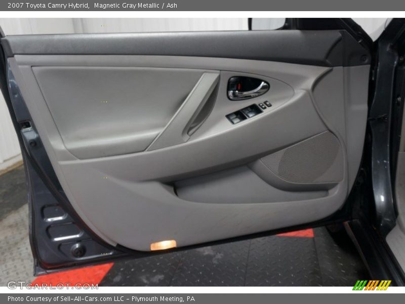 Magnetic Gray Metallic / Ash 2007 Toyota Camry Hybrid