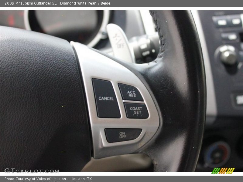 Diamond White Pearl / Beige 2009 Mitsubishi Outlander SE