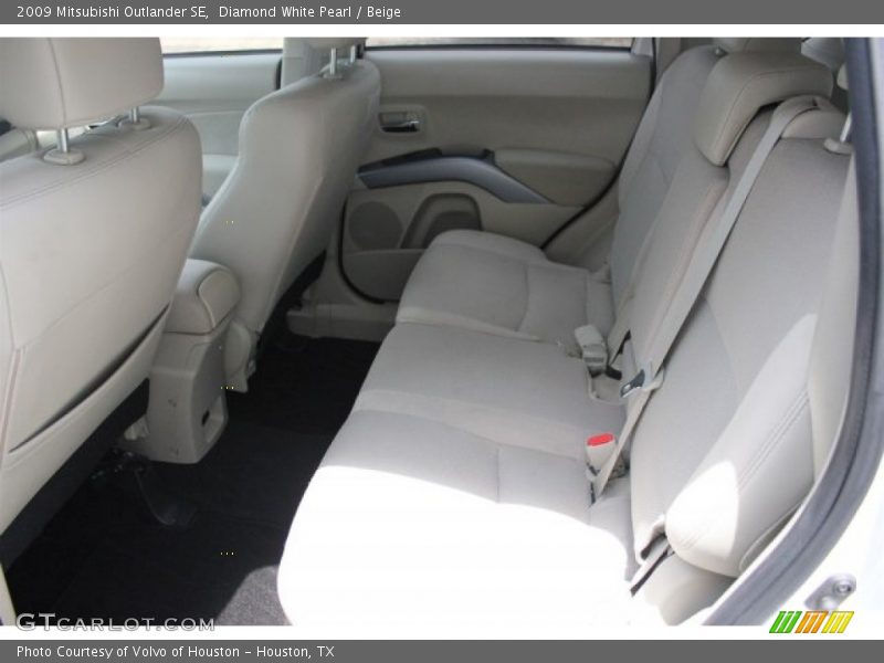 Diamond White Pearl / Beige 2009 Mitsubishi Outlander SE