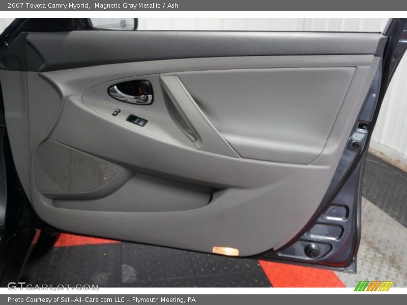 Magnetic Gray Metallic / Ash 2007 Toyota Camry Hybrid