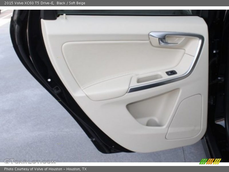 Black / Soft Beige 2015 Volvo XC60 T5 Drive-E
