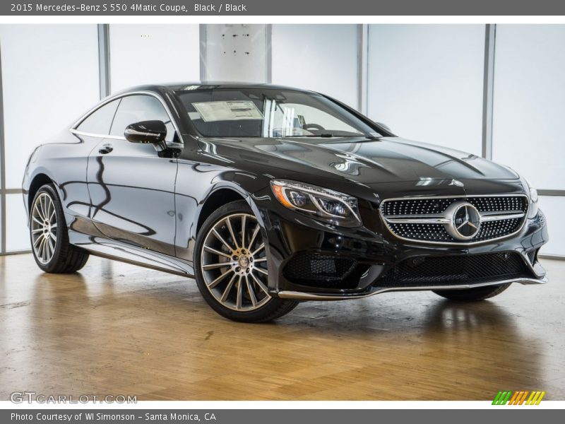 Front 3/4 View of 2015 S 550 4Matic Coupe