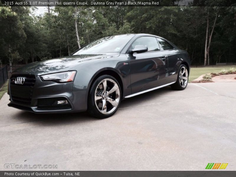 Front 3/4 View of 2015 S5 3.0T Premium Plus quattro Coupe