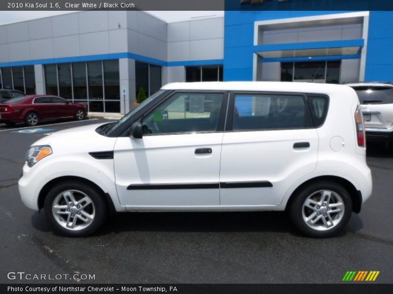 Clear White / Black Cloth 2010 Kia Soul 1.6