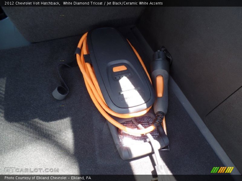 White Diamond Tricoat / Jet Black/Ceramic White Accents 2012 Chevrolet Volt Hatchback