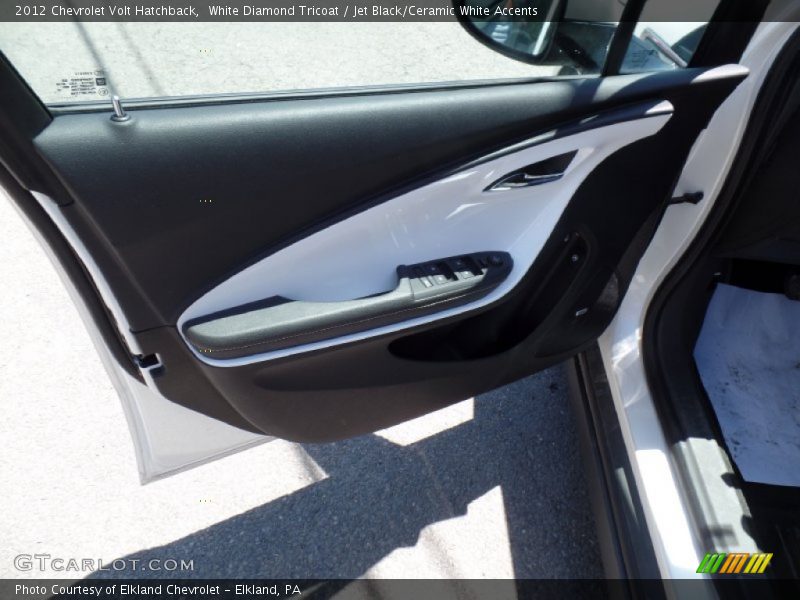 White Diamond Tricoat / Jet Black/Ceramic White Accents 2012 Chevrolet Volt Hatchback