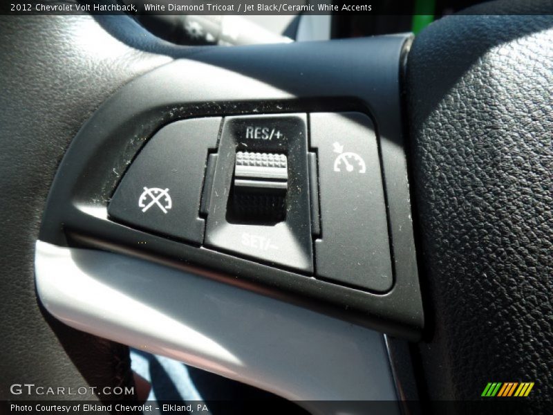 White Diamond Tricoat / Jet Black/Ceramic White Accents 2012 Chevrolet Volt Hatchback