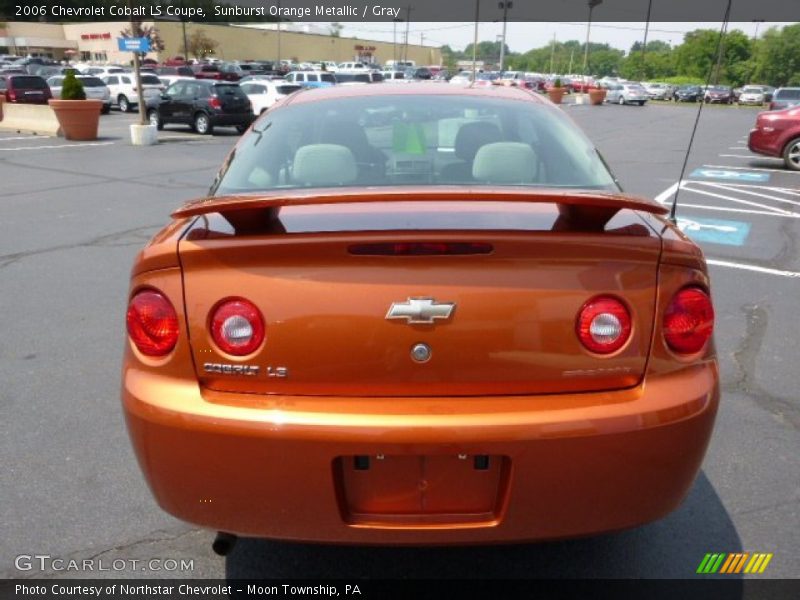 Sunburst Orange Metallic / Gray 2006 Chevrolet Cobalt LS Coupe