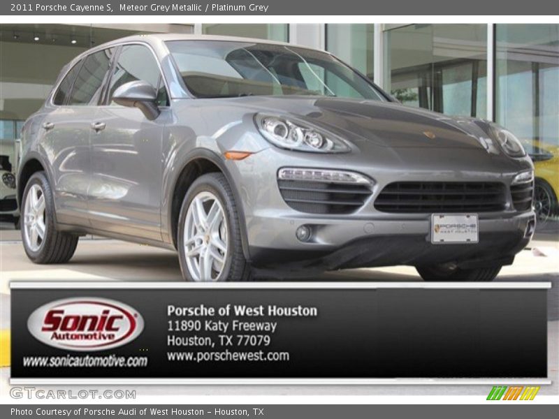 Meteor Grey Metallic / Platinum Grey 2011 Porsche Cayenne S