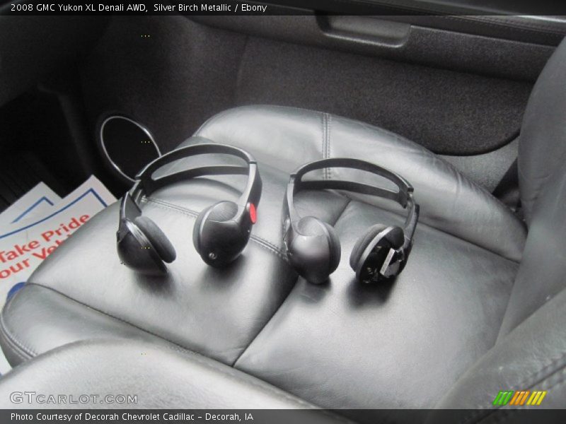 Silver Birch Metallic / Ebony 2008 GMC Yukon XL Denali AWD