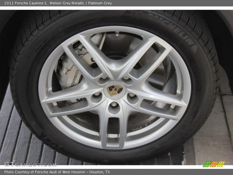 Meteor Grey Metallic / Platinum Grey 2011 Porsche Cayenne S