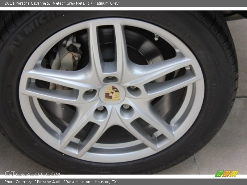 Meteor Grey Metallic / Platinum Grey 2011 Porsche Cayenne S
