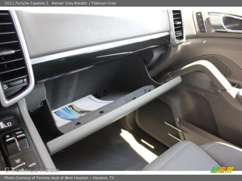 Meteor Grey Metallic / Platinum Grey 2011 Porsche Cayenne S