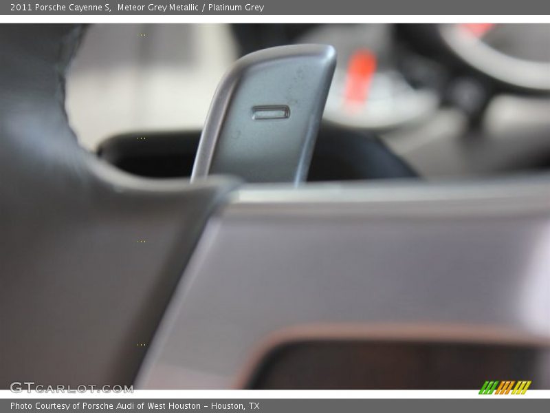 Meteor Grey Metallic / Platinum Grey 2011 Porsche Cayenne S