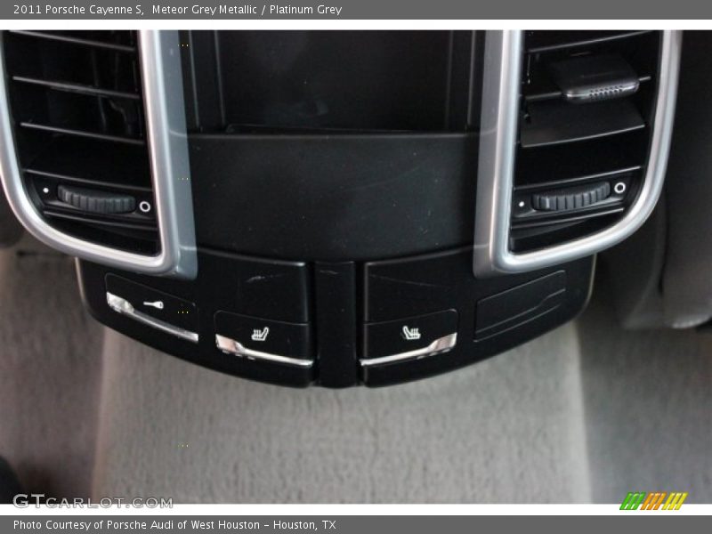 Meteor Grey Metallic / Platinum Grey 2011 Porsche Cayenne S