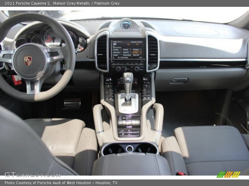 Meteor Grey Metallic / Platinum Grey 2011 Porsche Cayenne S