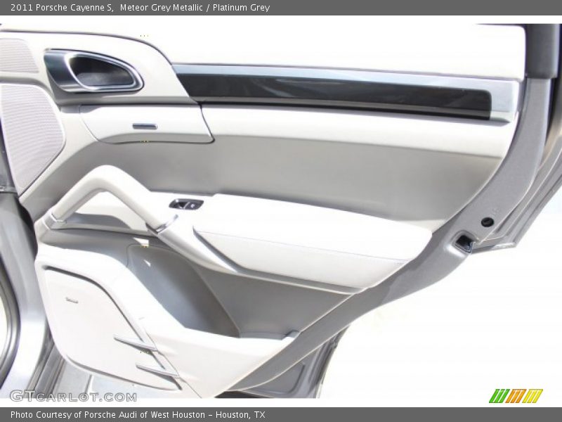 Meteor Grey Metallic / Platinum Grey 2011 Porsche Cayenne S
