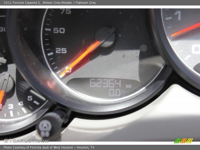 Meteor Grey Metallic / Platinum Grey 2011 Porsche Cayenne S