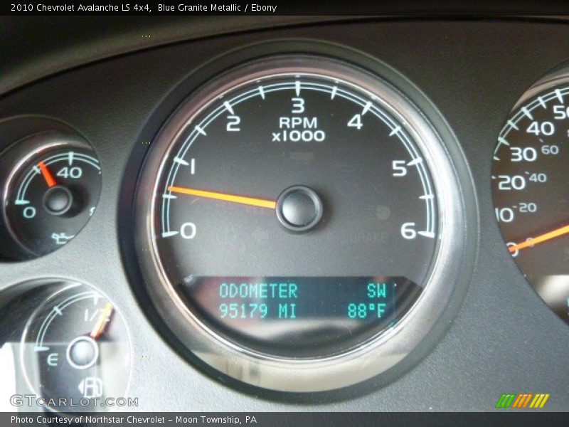 Blue Granite Metallic / Ebony 2010 Chevrolet Avalanche LS 4x4