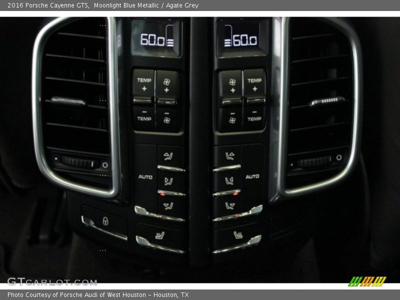 Controls of 2016 Cayenne GTS