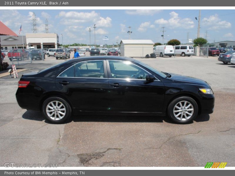 Black / Ash 2011 Toyota Camry XLE