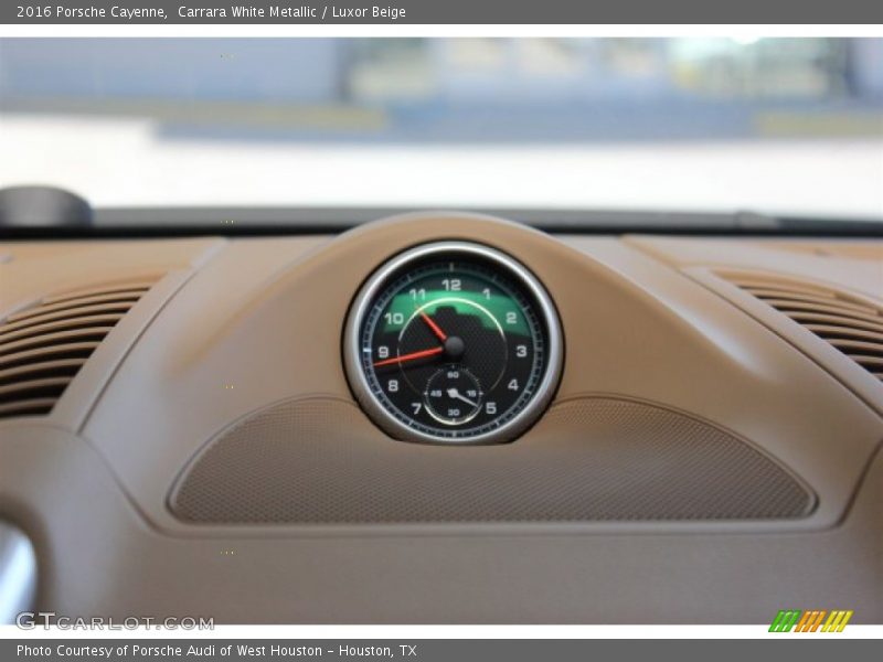  2016 Cayenne   Gauges