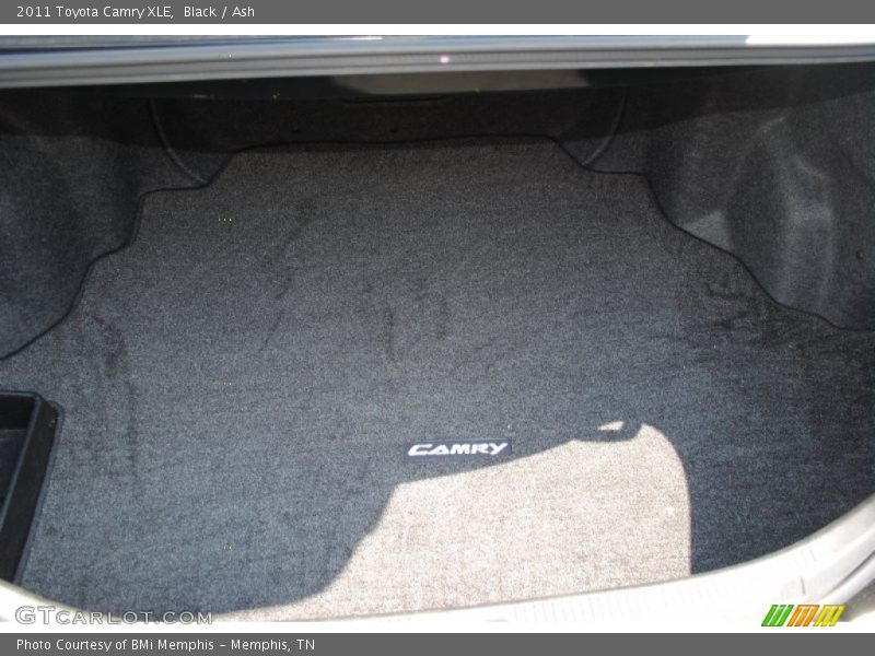 Black / Ash 2011 Toyota Camry XLE